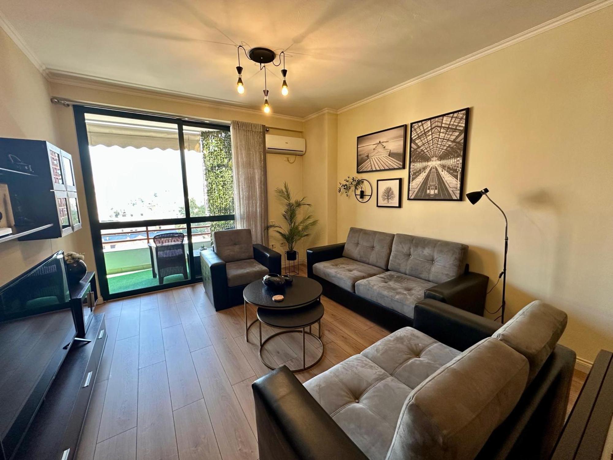 Lucy's In Center Apartment Tirana
